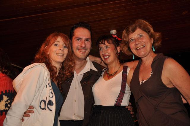 min 2011 11 19 pub 098